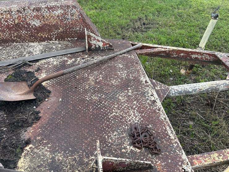 trailer-with-ramps-image-13