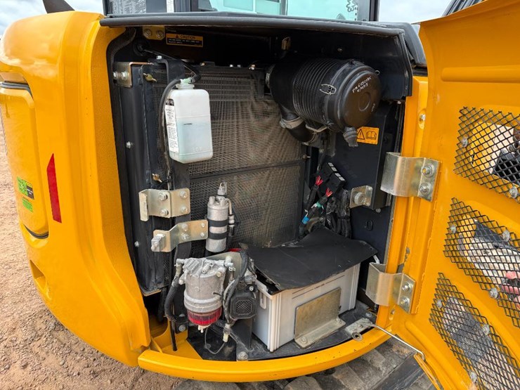 2021-deere-60g-image-44