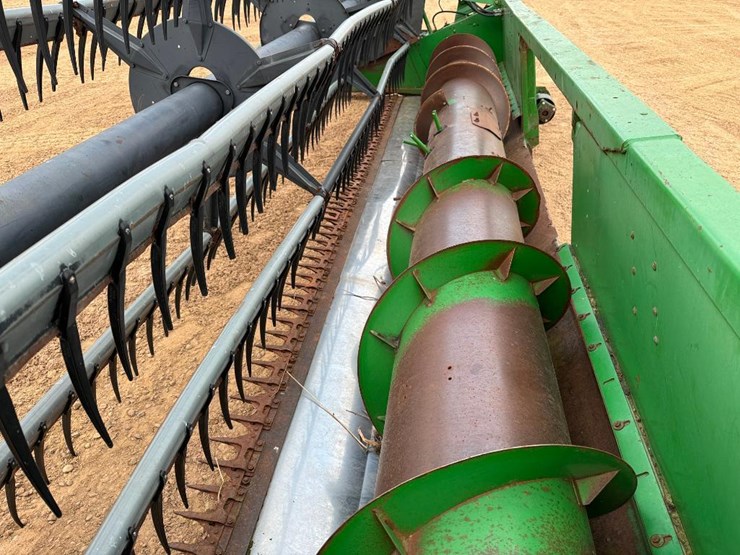 john-deere-918-image-11