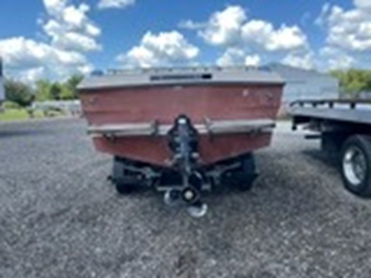 #6340-•-century-22'-boat-(no-title)-image-3