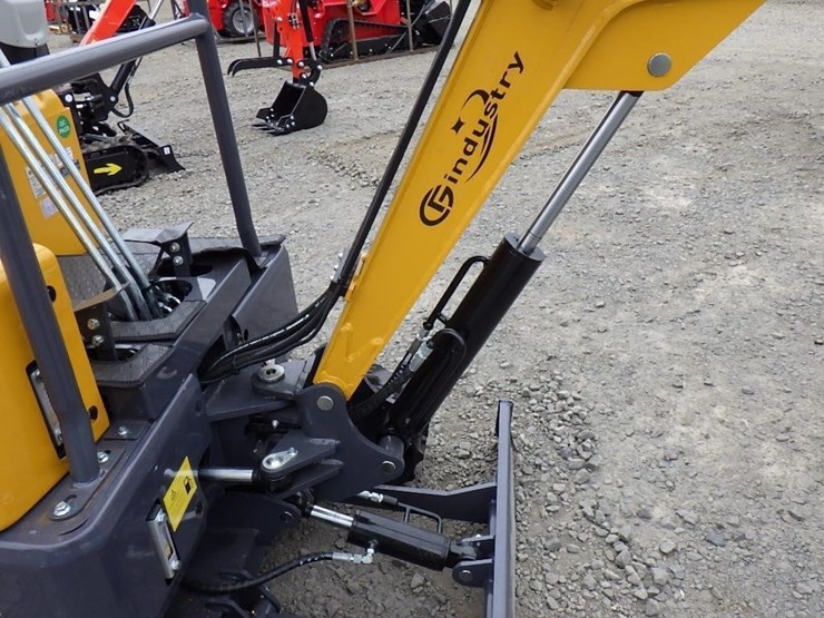 2025-cfg-mx20r-hydraulic-excavator-image-11