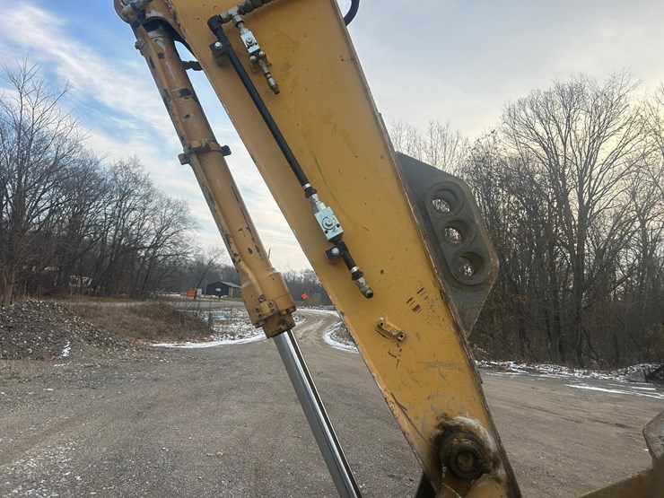 2003-deere-200c-lc-image-12