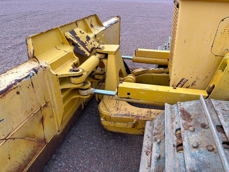 2007-komatsu-d39px-21-image-17