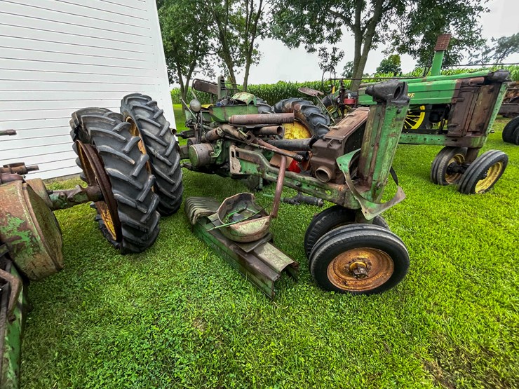 #6674-•-john-deere-parts-tractor-image-4