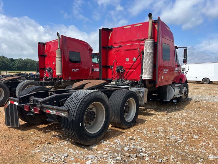 2012-international-prostar-image-4