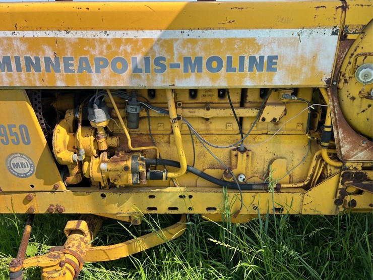 minneapolis-moline-g950-image-88