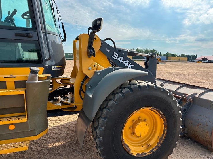 2014-deere-344k-image-33