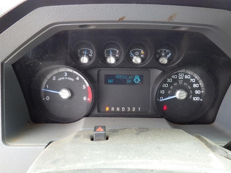 2013-ford-f550-image-24
