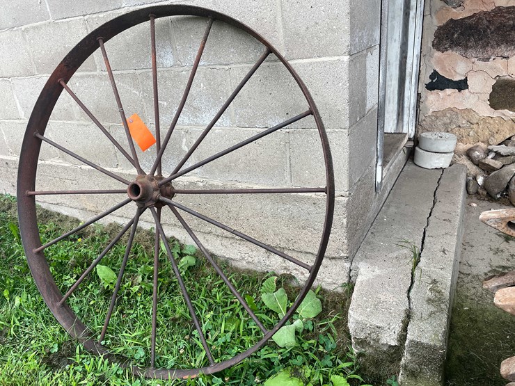 #7487-•-vintage-metal-spoke-tractor-tire-image-5