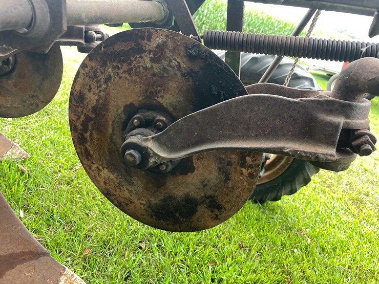 #7469-•-john-deere-plow-image-22