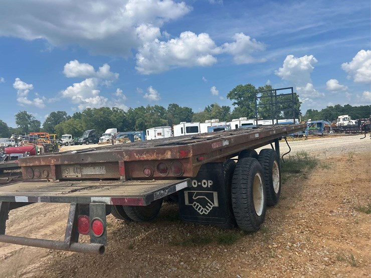 1956-dorsey-flatbed-image-4