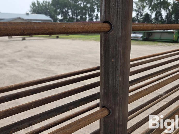 24'-free-standing-panels-(bid-per-unit)-image-10