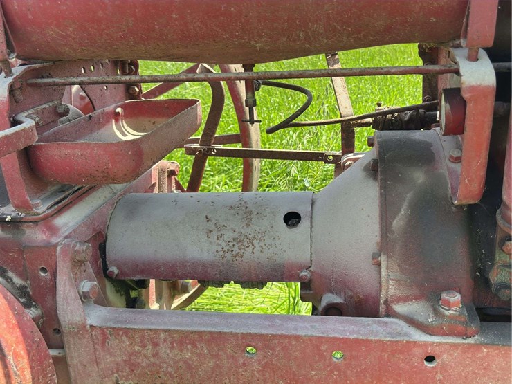 farmall-f12-image-21