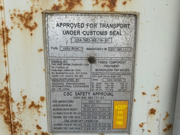 #4424-•-40'-standard-height-shipping-container-image-9
