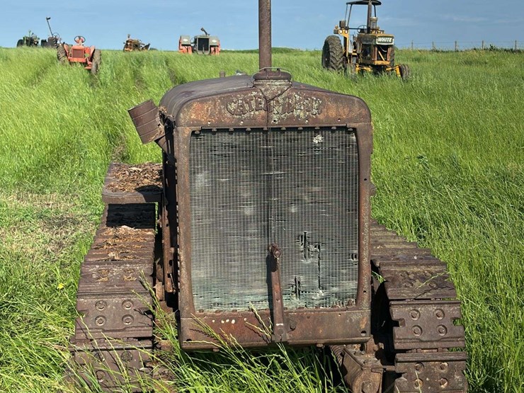 caterpillar-fifteen-crawler-image-8