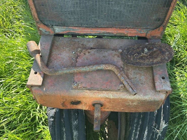 allis-chalmers-unstyled-wc-image-36