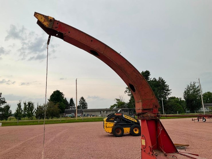 new-holland-782-image-9
