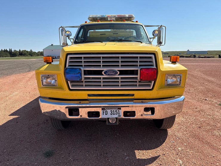 1992-ford-f700-image-2