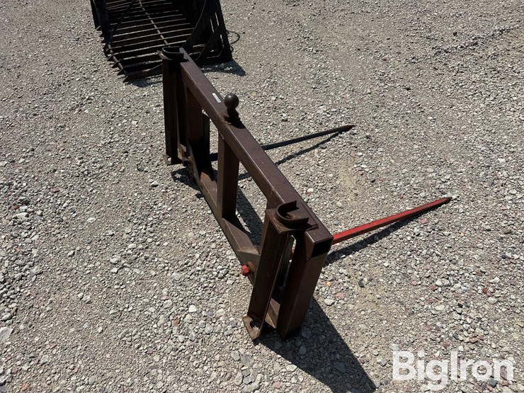 westendorf-quick-attach-bale-spear-image-5