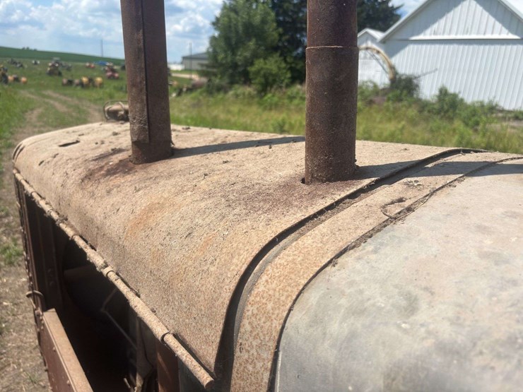 caterpillar-twenty-crawler-image-17