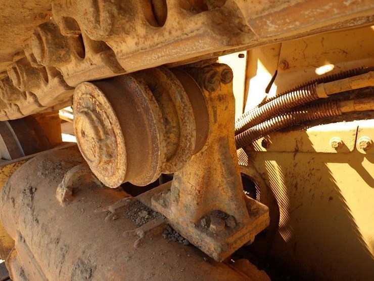 2001-caterpillar-d5m-xl-image-37