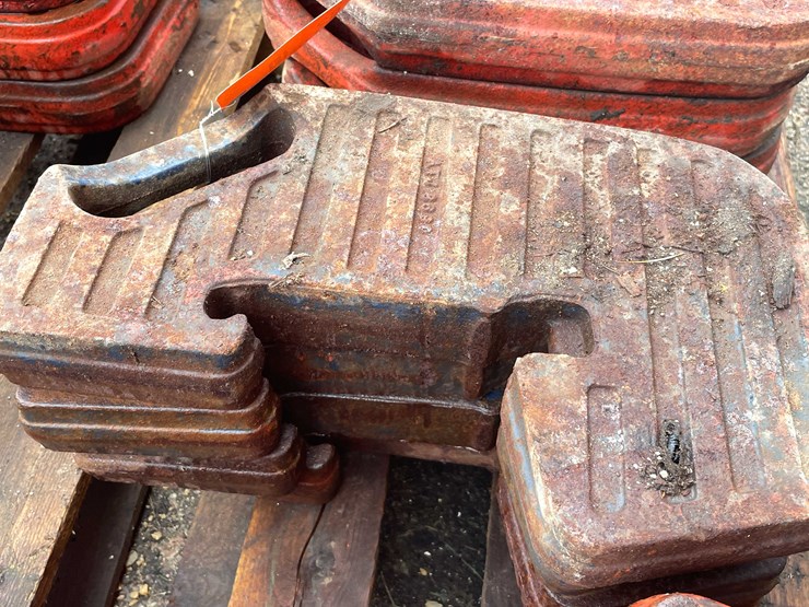 #7482-•-(4)-tractor-weights-image-4