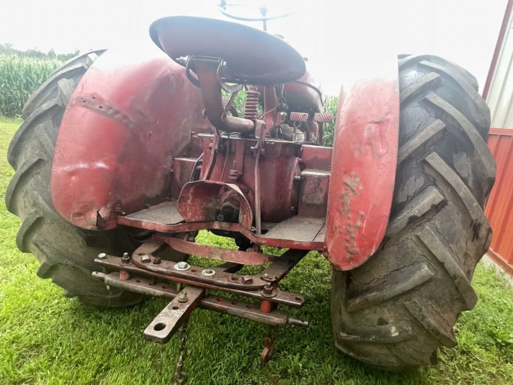 #6683-•-international-tractor-image-13