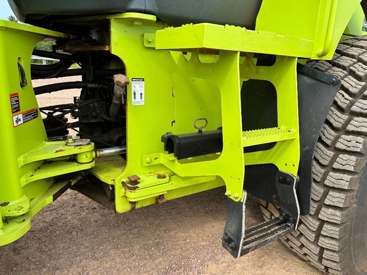 2010-deere-644k-image-36