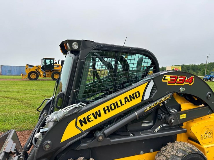 2021-new-holland-l334-image-11