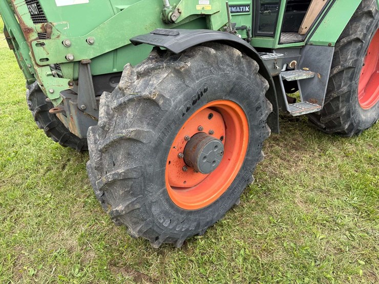 one-owner-fendt-305-lsa-with-loader-image-15