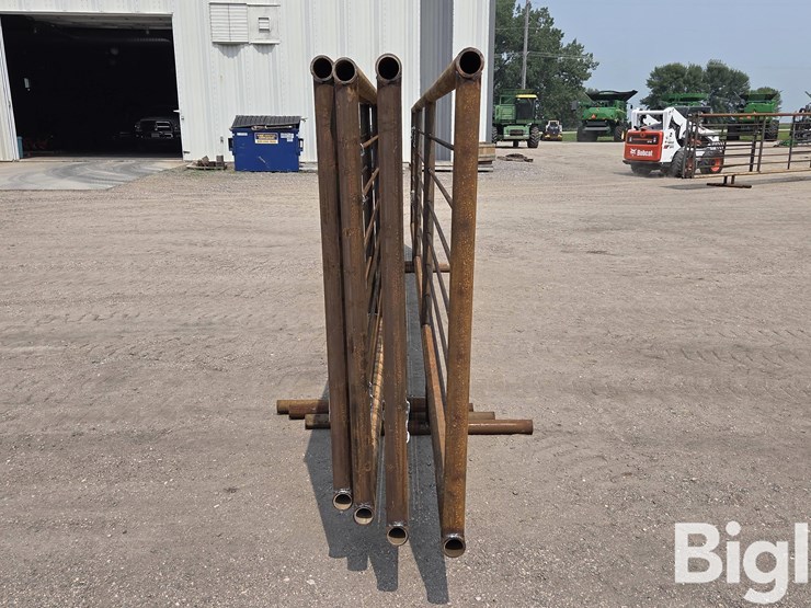 24'-free-standing-panels-(bid-per-unit)-image-4