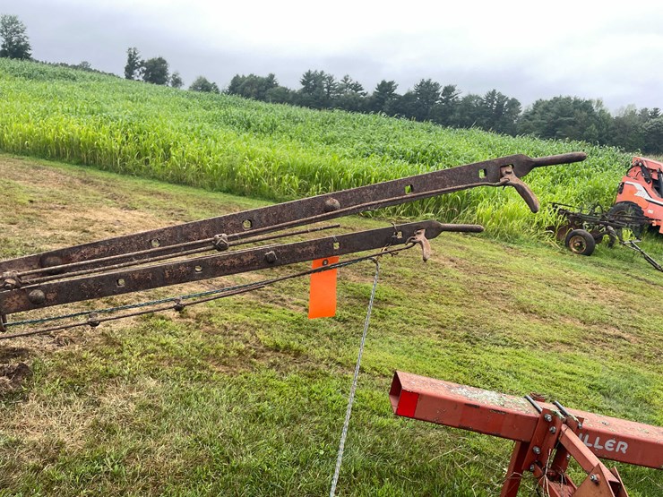 #7460-•-unknown-brand-2-bottom-plow-image-20