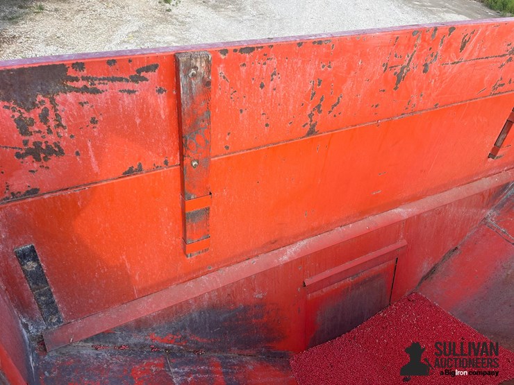 300-bu-gravity-wagon-image-15