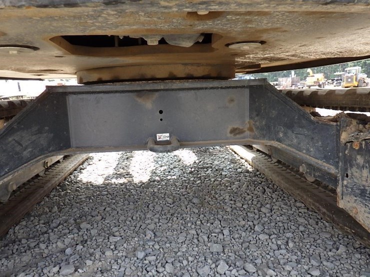 2022-bobcat-e42-image-39