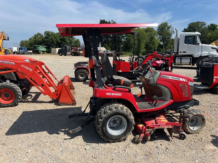 massey-ferguson-gc2400-image-4