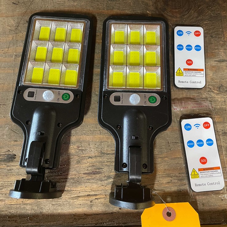 #2083 • (2) LED Parking Lot Yard Lights (PR6)