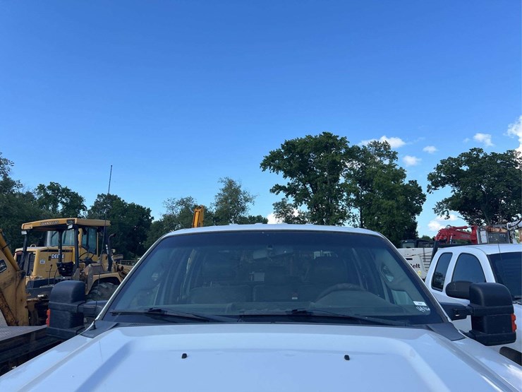 2012-ford-f250-xl-image-9