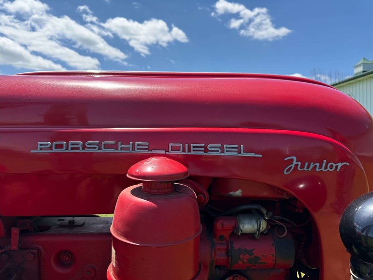 porsche-junior-image-20