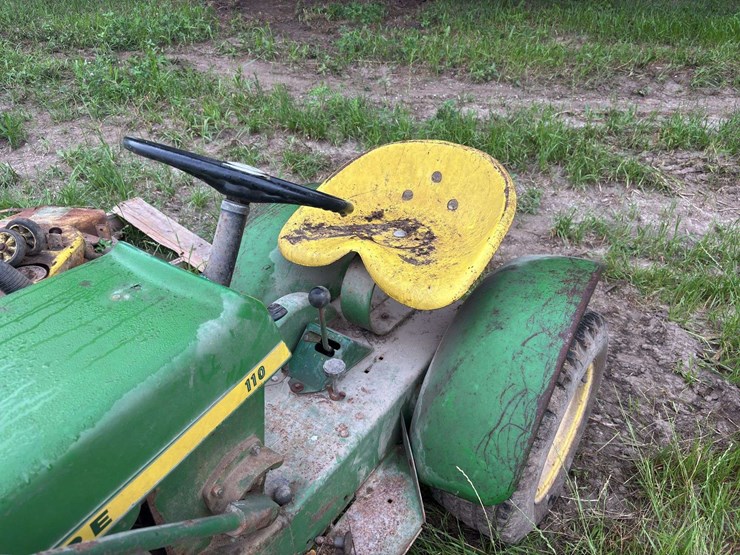 john-deere-110-image-46