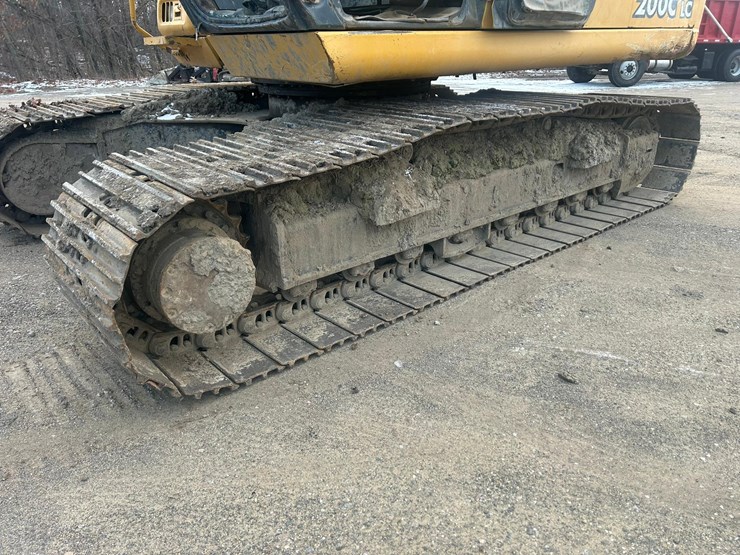 2003-deere-200c-lc-image-18