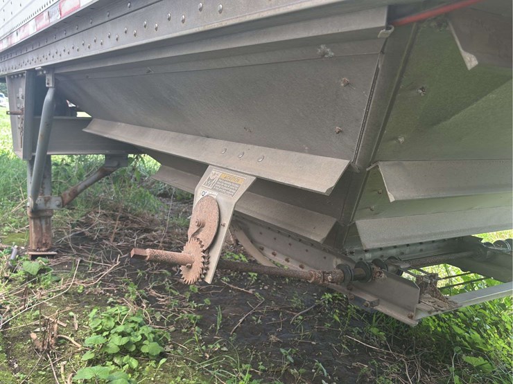wilson-pace-setter-hopper-bottom-semi-trailer-image-30