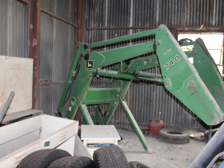 john-deere-740-image-2