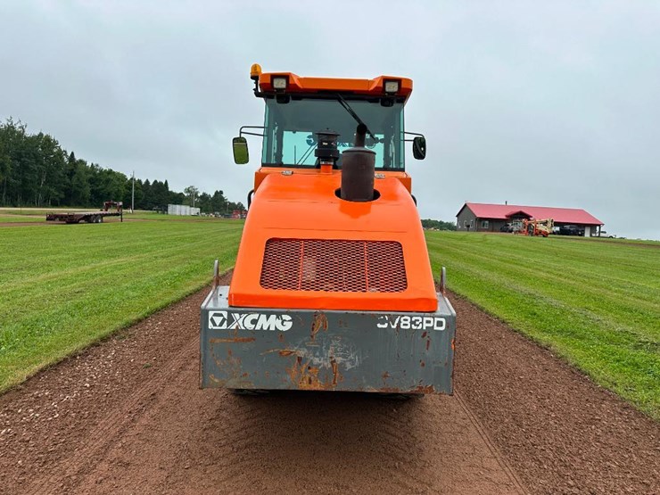 2018-xcmg-cv83pd-image-5