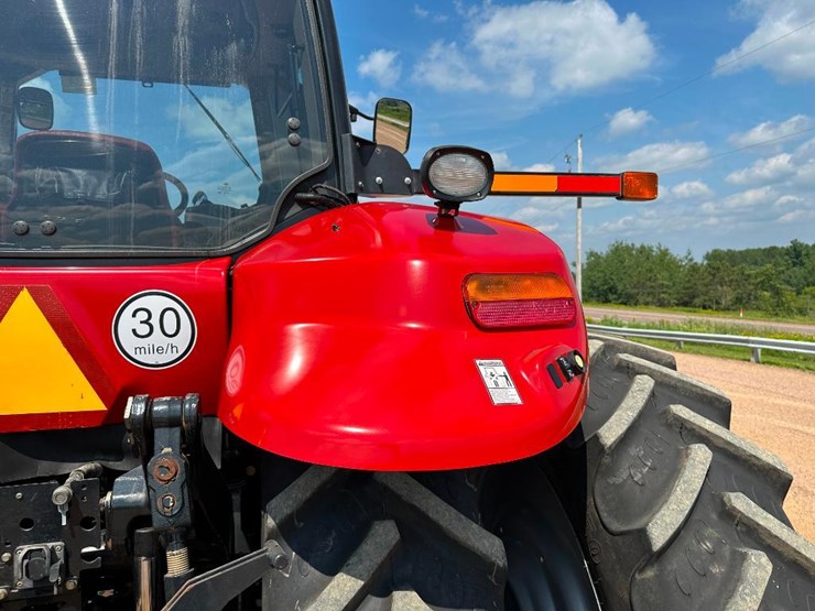 2015-case-ih-magnum-315-image-24