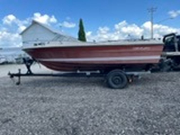 #6340-•-century-22'-boat-(no-title)-image-5
