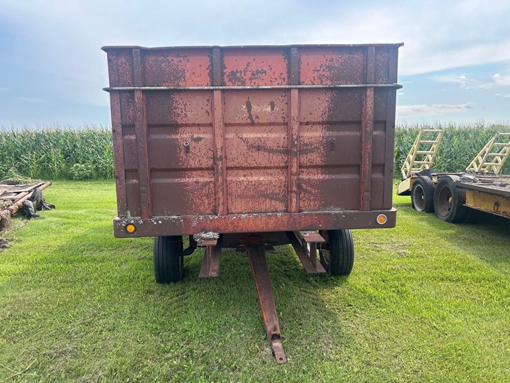 bradford-custom-grain-wagon-image-8