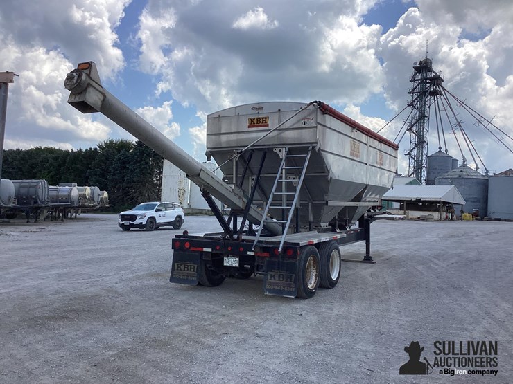 2018-kbh-t/a-fertilizer-trailer-image-9