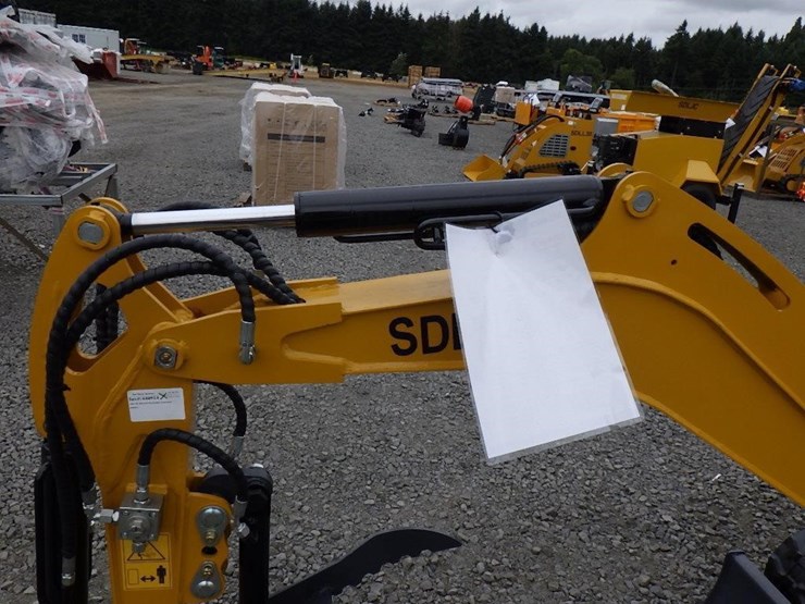 2025-sdlanch-sdle20-hydraulic-excavator-image-7