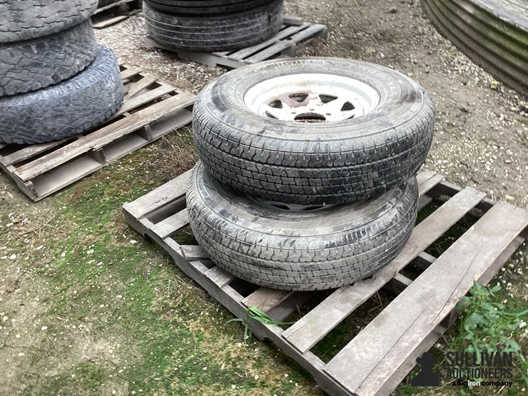 235/85r16-tires-&-rims-image-10