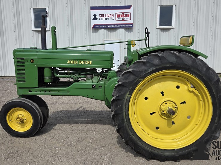 john-deere-b-image-8